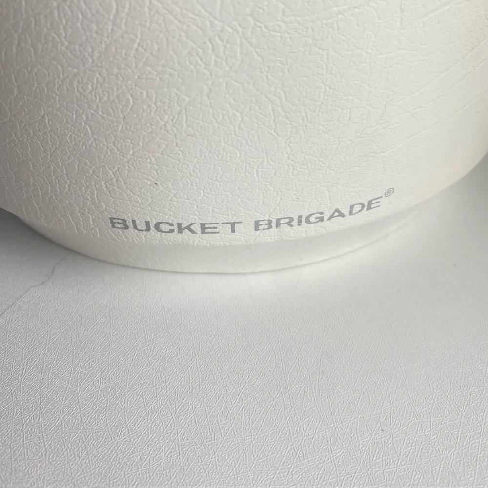Morgan Designs Bucket Brigade Vintage 70s White Brown Vinyl Insulated Ice Bucket